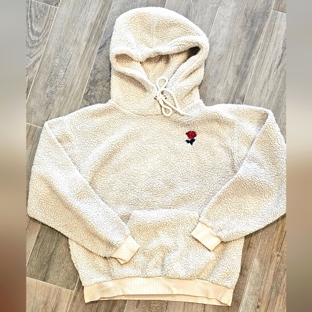 FOREVER 21 Cream Teddy Hoodie